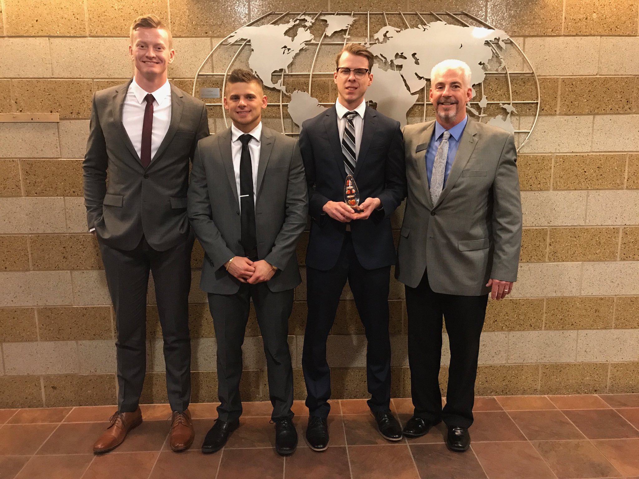 Marketing Students Place 3rd in Sales Competition
