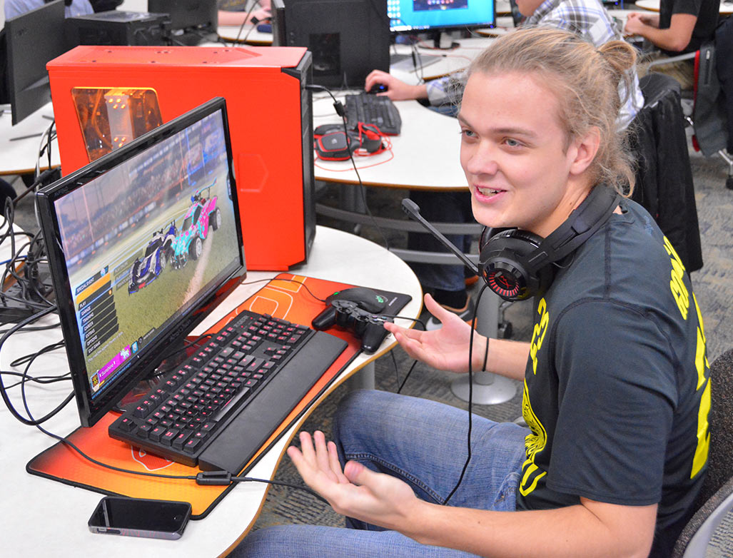 Matt Speidel talks about esports at The University of 69É«ÇéƬ