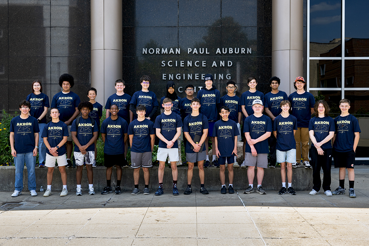 Learning by Doing: High School Students Experience Engineering at UA
