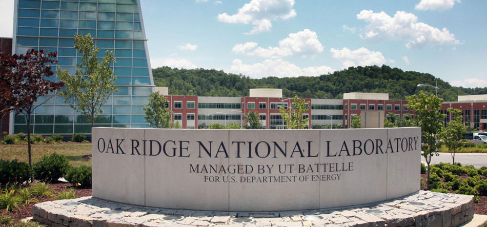 oak-ridge-lab.jpg