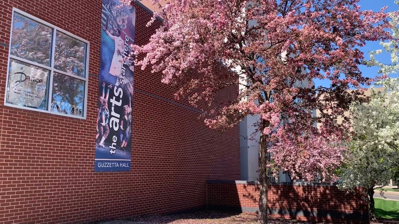 Guzetta Hall studio tour
