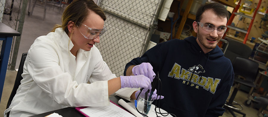 Chemical engineering students at The University of Akron