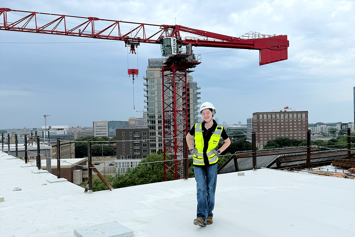 Megan McCracken, a College of Engineering and Polymer Science student at UA