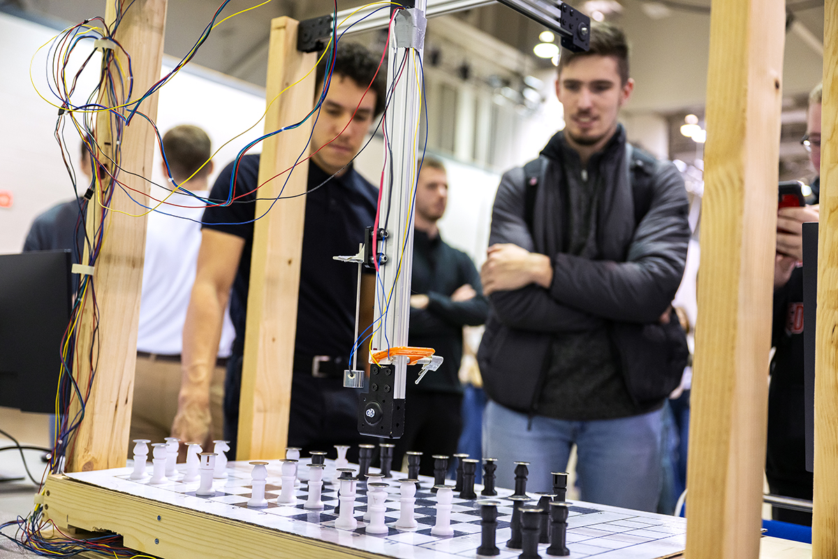 CEPS-SeniorDesignDay-02-1200.jpg