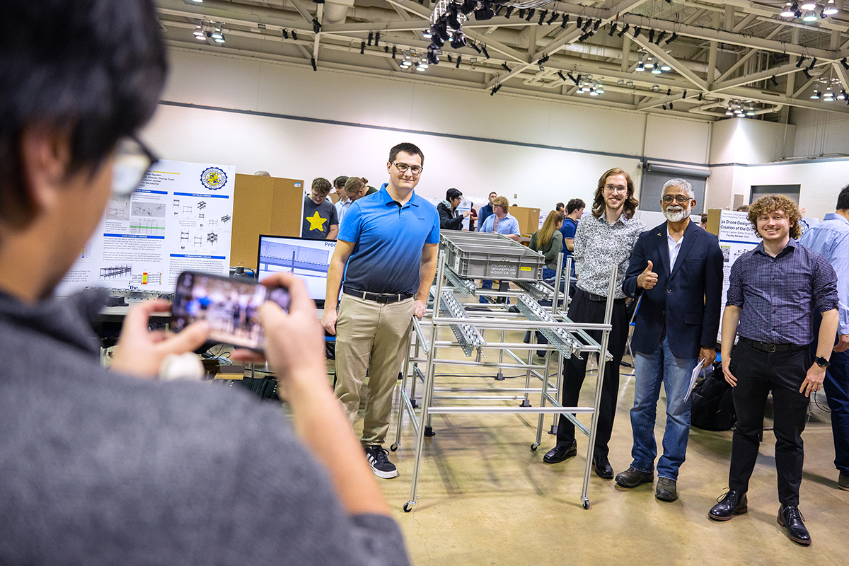 CEPS-SeniorDesignDay-07-1200.jpg