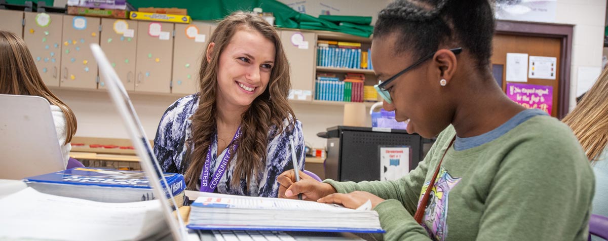 A student teacher from The University of Akron at Barberton High School