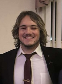 Xander Hull
